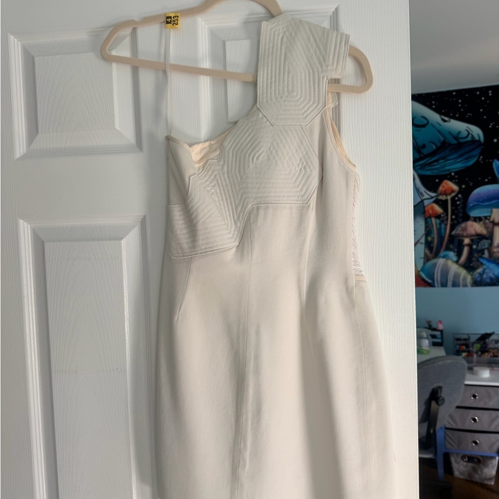BCBGMaxAzria White One-Shoulder Bodycon Mini Dress - Picture 6 of 7